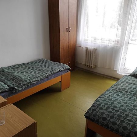 Ubytovna Karpatia Sastin-Straze ภายนอก รูปภาพ